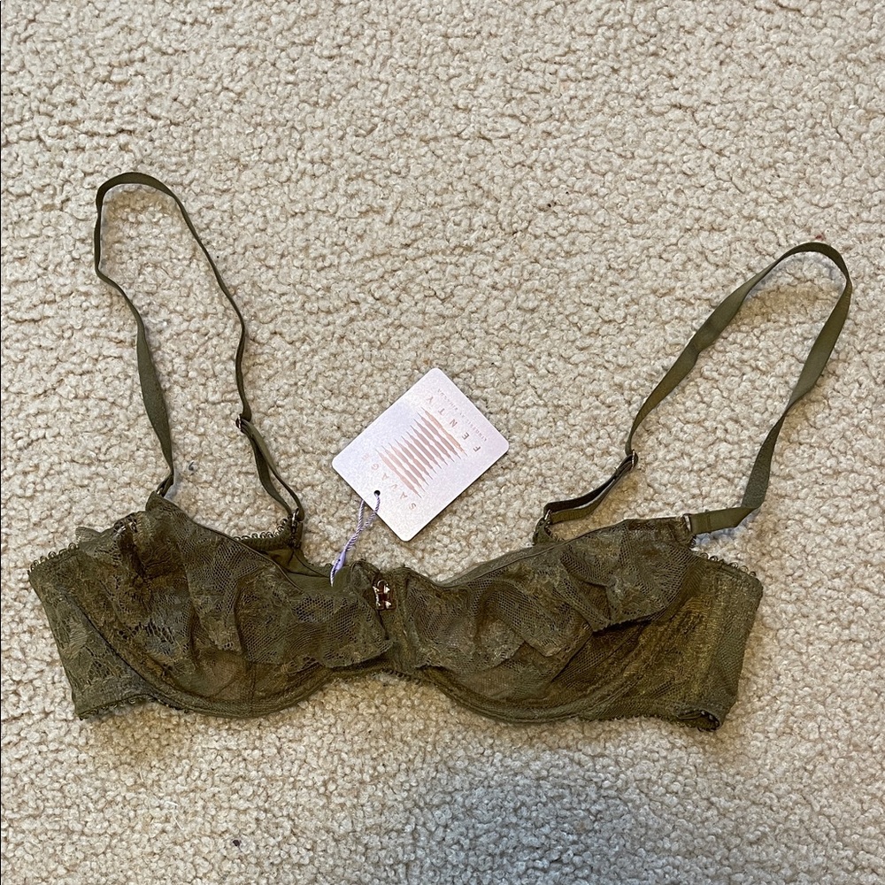 New Savage X Fenty Olive Lace Bra